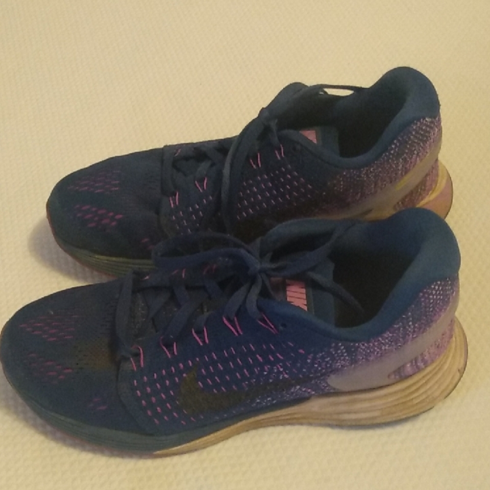 Nike Running Sneaker 7